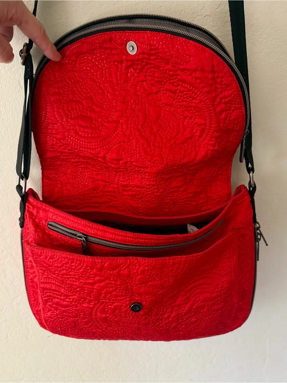 LeSportsac Red Colette Expandable Quilted Messenger Crossbody Bag